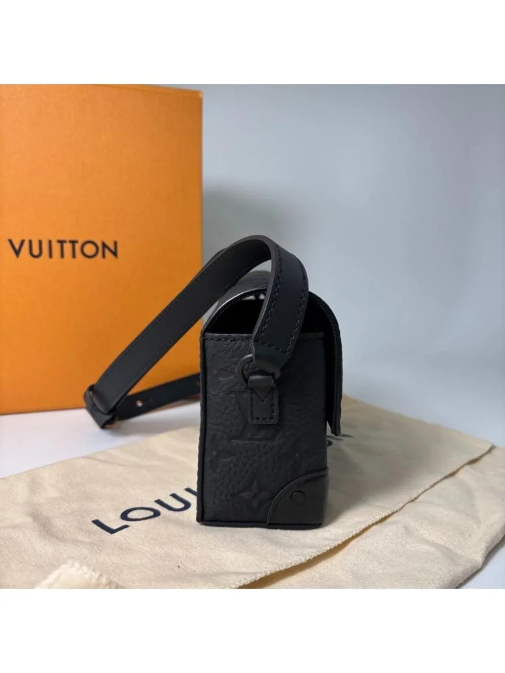 Louis Vuitton name louis